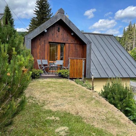 Garage Harrachov Apartamento Exterior foto