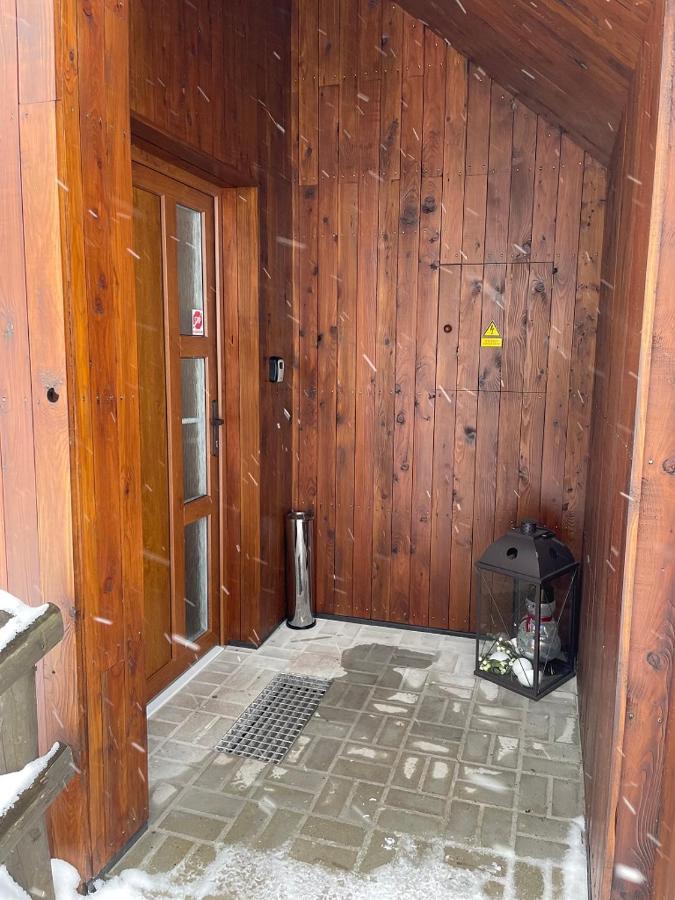 Garage Harrachov Apartamento Exterior foto